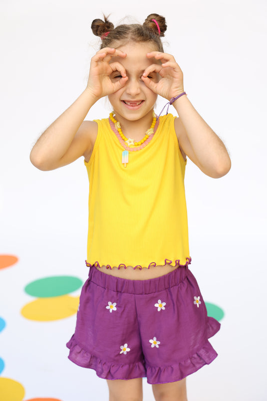 Short / Daisy
