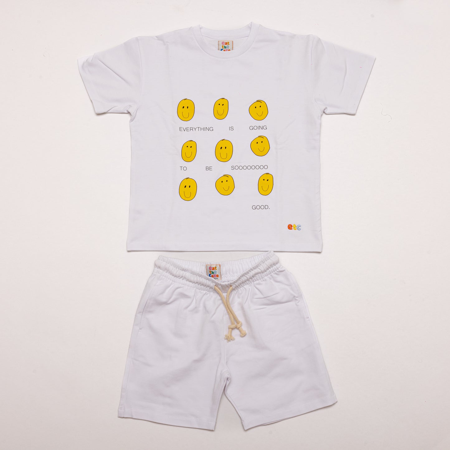 T-shirt Shorts Set / Smiley